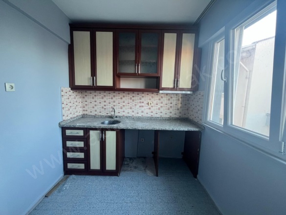 Merkez Mah. Abana Satılık Daire |  2+1 Oda | 85M2 2.000.000Tl  Krediye Uygun  | 5. Kat | 2 Yatak Odası Resim-4