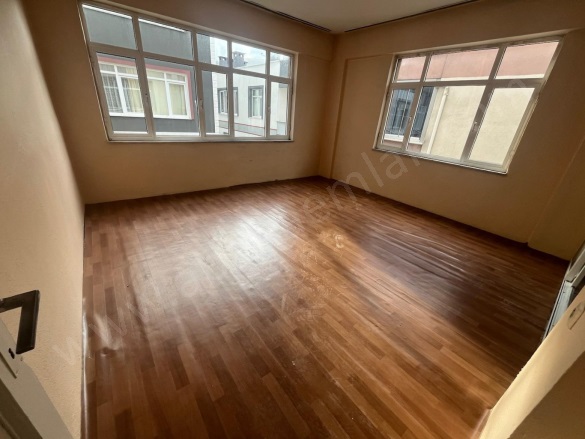 Merkez Mah. Abana Satılık Daire |  2+1 Oda | 100M2 1.400.000Tl  Krediye Uygun  | 4. Kat Resim-4