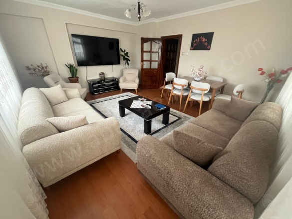 Merkez Mah. Abana Satılık Daire |  2+1 Oda | 95M2 2.300.000Tl  Krediye Uygun  | 5. Kat | Doğalgaz(Kombi) | 1 Banyo | 2 Yatak Odası Resim-2