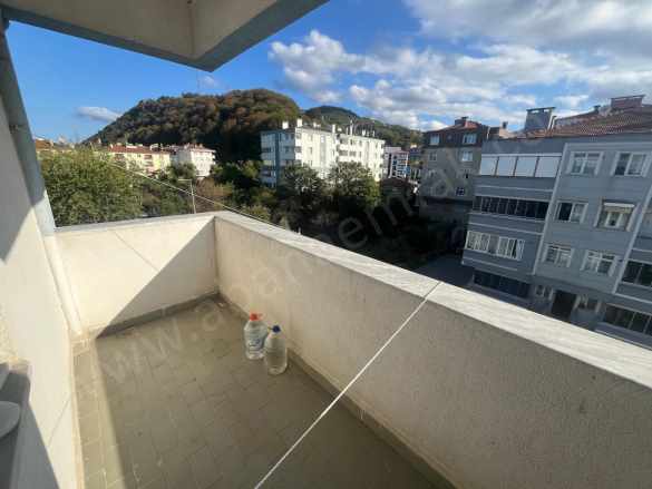 Merkezde 2+1 80 M2 Satılık Daire Merkez Mah Abana Emlak