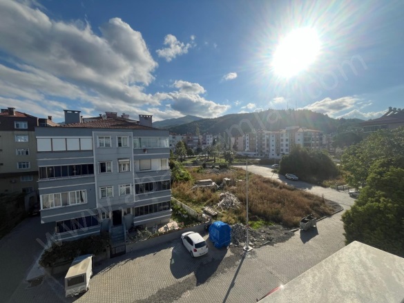 Merkez Mah. Abana Satılık Daire |  2+1 Oda | 85M2 2.650.000Tl  Krediye Uygun  Eşyalı  | 3. Kat Resim-5