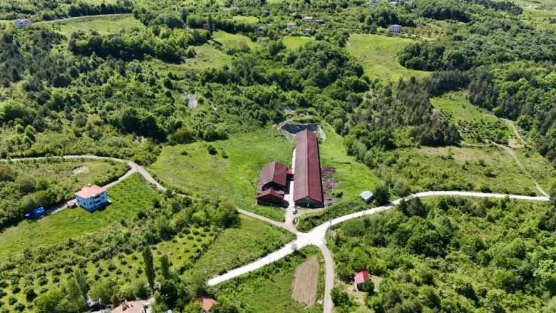 Yemeni Köyünde Ticari Çiftlik Satılık Arsa Mah-Yemeni Köyü Abana Emlak