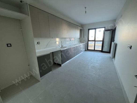 Merkez Mah. Abana Satılık Daire |  3+1 Oda | 135M2 5.500.000Tl  Krediye Uygun  | 5. Kat | Doğalgaz(Kombi) | 2 Banyo | 3 Yatak Odası Resim-5