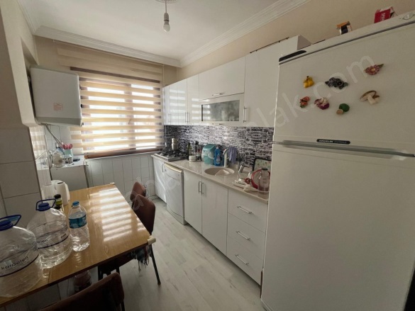 Merkez Mah. Abana Satılık Daire |  2+1 Oda | 100M2 3.000.000Tl  Krediye Uygun  Eşyalı  | 2. Kat | Doğalgaz(Kombi) | 1 Banyo Resim-5