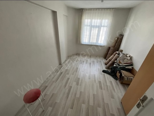 Merkez Mah. Abana Satılık Daire |  2+1 Oda | 90M2 3.100.000Tl  Krediye Uygun  | 1. Kat Resim-5