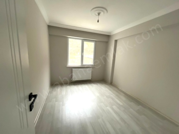 Merkez Mah. Abana Satılık Daire |  2+1 Oda | 80M2 4.650.000Tl | 1. Kat | Doğalgaz(Kombi) Resim-2