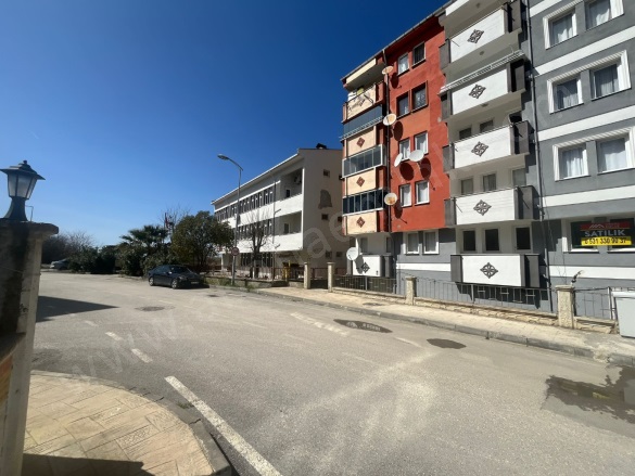 Merkez Mah. Abana Satılık Daire |  2+1 Oda | 80M2 2.500.000Tl  Krediye Uygun  | Zemin Kat | Doğalgaz(Kombi) | 1 Banyo Resim-4