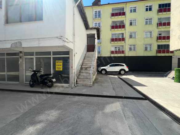 Merkezde 2 Tane 50 M2 Satılık Dükkan Merkez Mah Abana Emlak