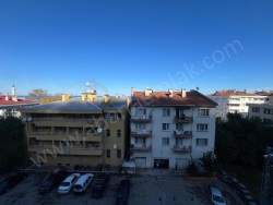Abana Merkez Mah. Satılık Daire 3+1 135 M2 | 5. Kat | Doğalgaz(Kombi) | 2 Banyo | 3 Yatak Odası