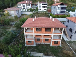 Abana Bağlık Mah. Satılık Villa 3+1 550 M2 | Dubleks | 2 Banyo