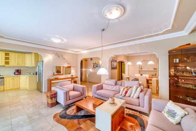 Alanya Mahmutlarda Toros 2 Residenceta Full Eşyalı 3+1 Satılık Daire Mahmutlar Mah