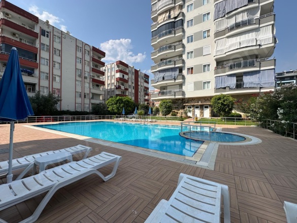 Mahmutlar Mah. Alanya Satılık Daire |  5+1 Oda | 325M2 12.000.000Tl | Çatı Dubleksi | Klima | 2 Banyo | 5 Yatak Odası Resim-4