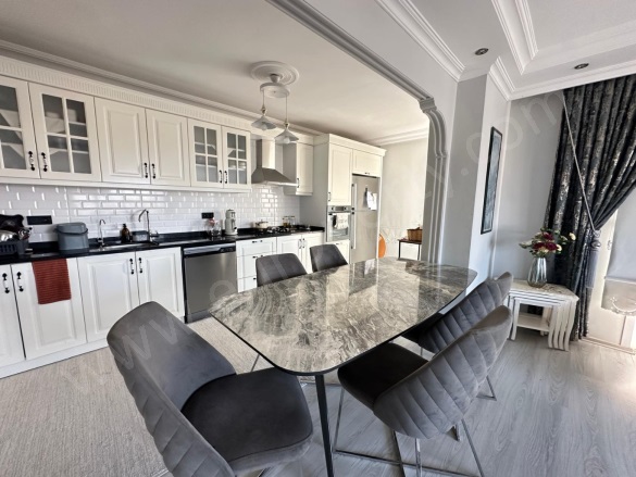 Mahmutlar Mah. Alanya Satılık Daire |  5+1 Oda | 325M2 12.000.000Tl | Çatı Dubleksi | Klima | 2 Banyo | 5 Yatak Odası Resim-5