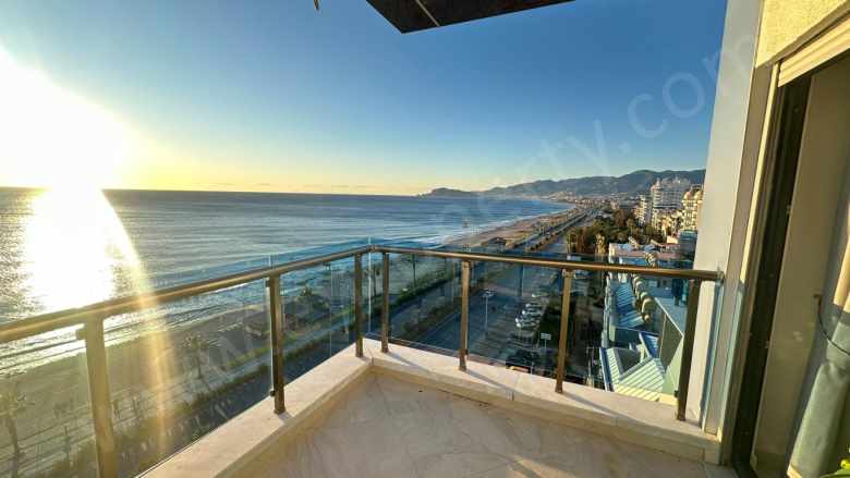 Alanya Mahmutlarda Yekta Sobieski 5 Sitesinde Full Deniz Ve Kale Manzaralı 4+1 Satılık Daire Mahmutlar Mah