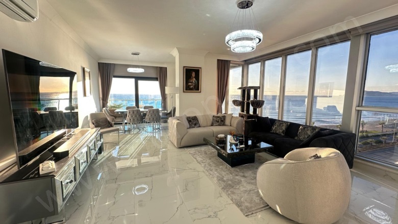 Mahmutlar Mah. Alanya Satılık Daire |  4+1 Oda | 250M2 650.000€ Eşyalı  | Çatı Dubleksi | Klima | 3 Banyo | 4 Yatak Odası Resim-5