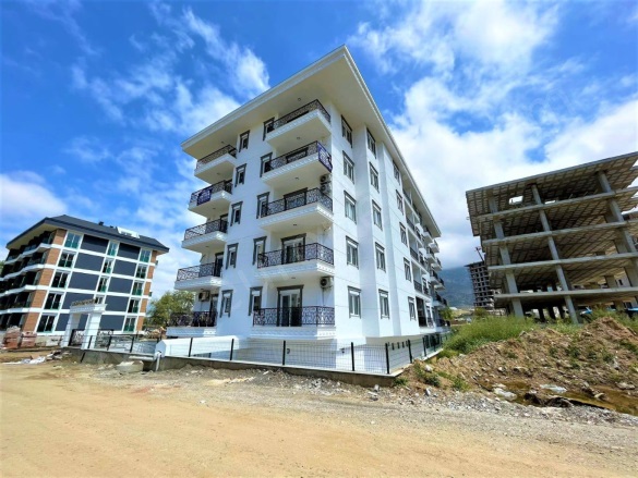 Mahmutlar Mah. Alanya Satılık Daire |  1+1 Oda | 85M2 105.000€ Eşyalı  | 4. Kat | Klima | 1 Banyo | 1 Yatak Odası Resim-1