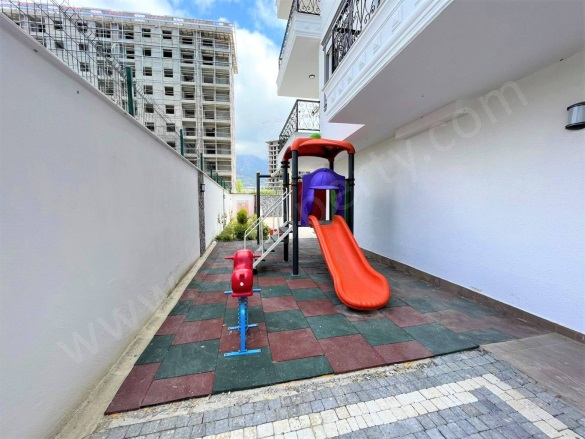 Mahmutlar Mah. Alanya Satılık Daire |  1+1 Oda | 85M2 105.000€ Eşyalı  | 4. Kat | Klima | 1 Banyo | 1 Yatak Odası Resim-4