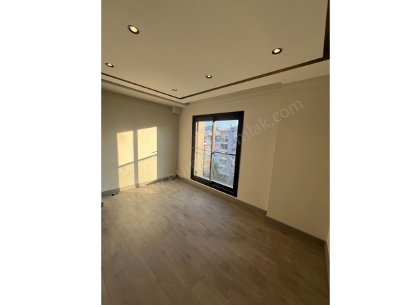 Kadınlar Denizi Mah. Kuşadası Satılık Daire |  3+1 Oda | 127M2 11.800.000Tl  Krediye Uygun  | Çatı Dubleksi | Yerden Isıtma | 2 Banyo Resim-2