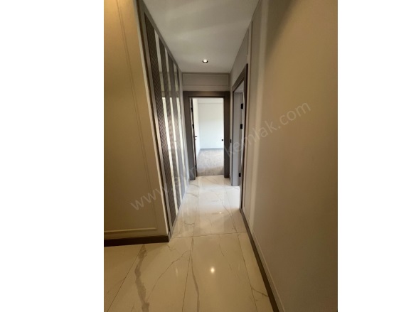 Kadınlar Denizi Mah. Kuşadası Satılık Daire |  3+1 Oda | 127M2 11.800.000Tl  Krediye Uygun  | Çatı Dubleksi | Yerden Isıtma | 2 Banyo Resim-5