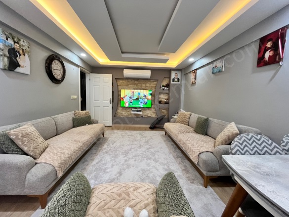 Cumhuriyet Mah. Kuşadası Satılık Daire |  2+1 Oda | 90M2 3.700.000Tl  Krediye Uygun  | 2. Kat | Klima Resim-5