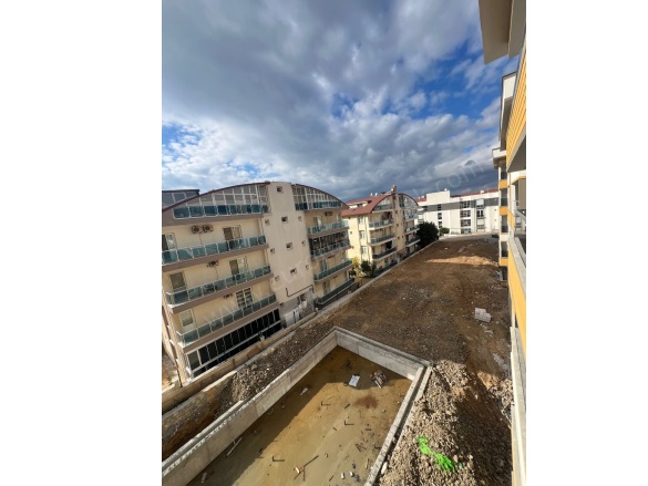 Değirmendere Mah. Kuşadası Satılık Daire |  2+1 Oda | 105M2 5.750.000Tl | 2. Kat | Doğalgaz(Kombi) | 2 Banyo | 2 Yatak Odası Resim-1