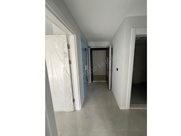 Değirmendere Mah. Kuşadası Satılık Daire |  2+1 Oda | 105M2 5.750.000Tl | 2. Kat | Doğalgaz(Kombi) | 2 Banyo | 2 Yatak Odası Resim-5