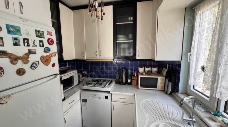 Bayraklıdede Mah. Kuşadası Satılık Villa |  3+1 Oda | 145M2 6.750.000Tl  Krediye Uygun  | Tripleks | Klima | 2 Banyo | 3 Yatak Odası Resim-4