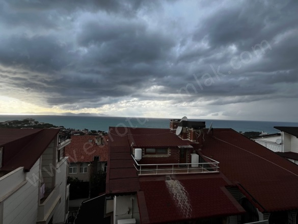 Hacıfeyzullah Mah. Kuşadası Satılık Villa |  5+2 Oda | 200M2 8.500.000Tl  Krediye Uygun  | Tripleks | Klima | 2 Banyo | 5 Yatak Odası Resim-1