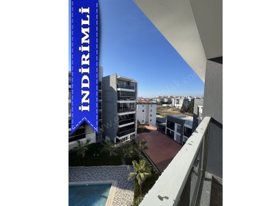 Oturuma Hazır 2+1 Eşyalı Fırsat Satılık Daire Kuşadası İkiçeşmelik Mah