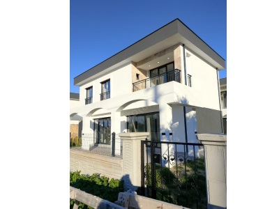  Doğa İçinde Tek Müstakil 3+1 Konforlu Yaşam  Satılık Villa Kuşadası Güzelçamlı Mah