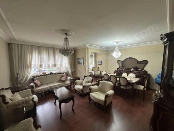 Kozyatağı Mah. Kadıköy Satılık Daire |  3+1 Oda | 125M2 11.000.000Tl  Krediye Uygun  | Yüksek Giriş | Merkezi Isınma | 1 Banyo Resim-3