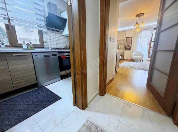 Boş Kozyatağında 5 Yıllık Binada Satılık Daire 2+1 Balkonlu iskanlı Kadıköy Kozyatağı Mah