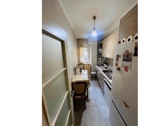 Kozyatağı Mah. Kadıköy Satılık Daire |  2+1 Oda | 75M2 10.650.000Tl  Krediye Uygun  Eşyalı  | Giriş Katı | Yerden Isıtma | 1 Banyo Resim-3