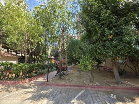 Kozyatağı Mah. Kadıköy Satılık Daire |  3+1 Oda | 140M2 15.400.000Tl  Krediye Uygun  | 4. Kat | Merkezi Isınma(Pay Ölçer) | 1 Banyo Resim-2