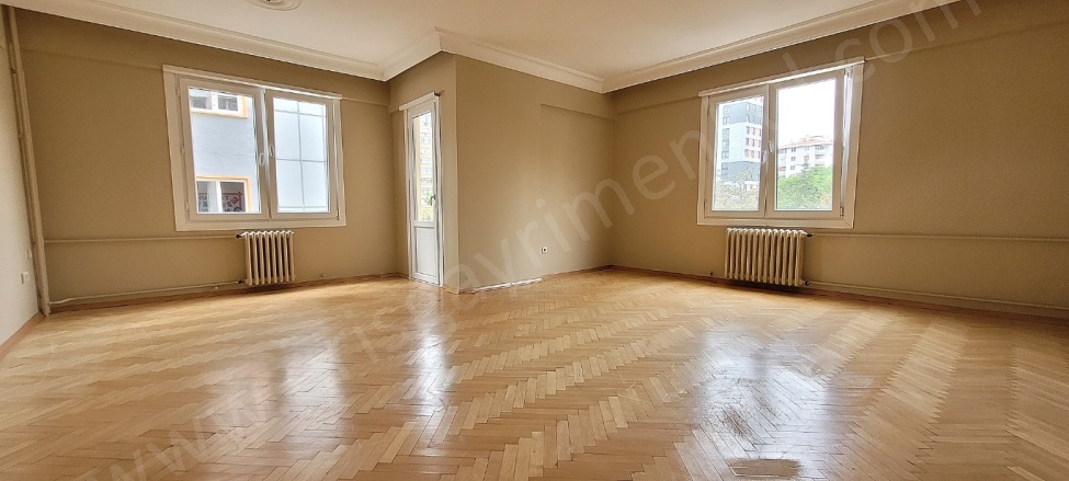 19 Mayıs Mah. Kadıköy Kiralık Daire |  3+1 Oda | 130M2 Aylık 65.000Tl | 3. Kat | Merkezi Isınma | 1 Banyo | 1 Yatak Odası Resim-2