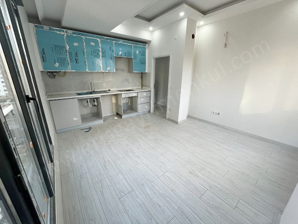 19 Mayıs Mah. Kadıköy Satılık Daire |  2+1 Oda | 85M2 12.600.000Tl  Krediye Uygun  | 4. Kat | Doğalgaz(Kombi) | 1 Banyo | 2 Yatak Odası Resim-3