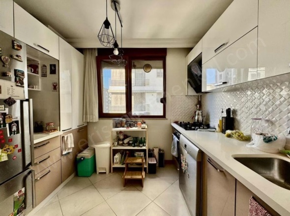 19 Mayıs Mah. Kadıköy Satılık Daire |  3+1 Oda | 100M2 16.900.000Tl  Krediye Uygun  | 4. Kat | Doğalgaz(Kombi) | 1 Banyo Resim-1