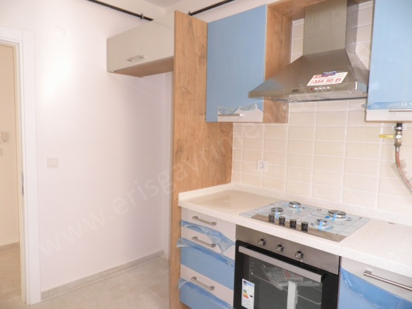 Kozyatağı Mah. Kadıköy Satılık Daire |  3+1 Oda | 125M2 15.950.000Tl  Krediye Uygun  | 1. Kat | Doğalgaz(Kombi) | 2 Banyo | 3 Yatak Odası Resim-2
