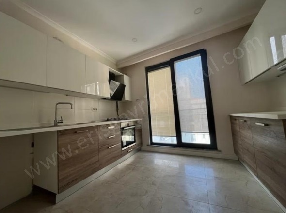 Suadiye Mah. Kadıköy Satılık Daire |  120M2 23.000.000Tl | 6. Kat | Yerden Isıtma | 2 Banyo Resim-3