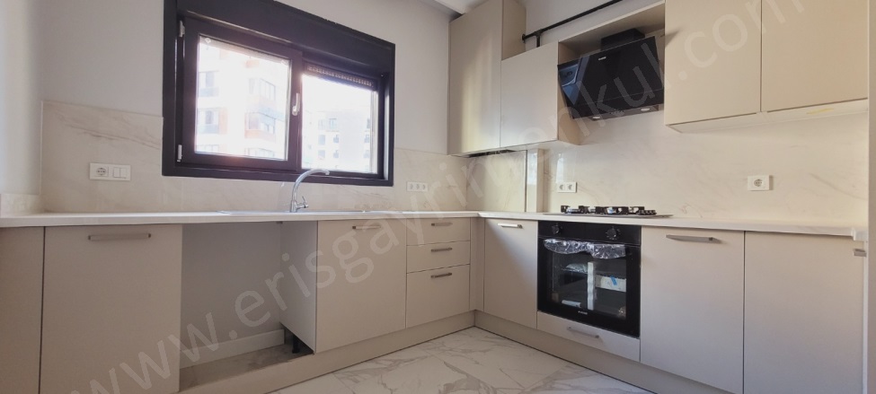 Feneryolu Mah. Kadıköy Satılık Daire |  2+1 Oda | 90M2 16.900.000Tl  Krediye Uygun  | 5. Kat | Doğalgaz(Kombi) | 2 Banyo | 2 Yatak Odası Resim-5