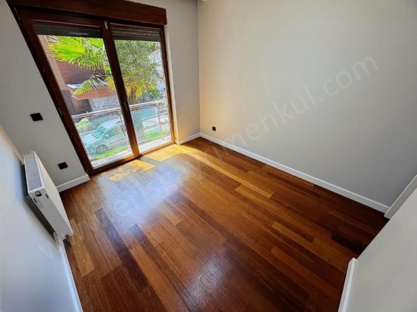 Suadiye Mah. Kadıköy Satılık Daire |  130M2 24.650.000Tl | 1. Kat | Doğalgaz(Kombi) | 2 Banyo Resim-5