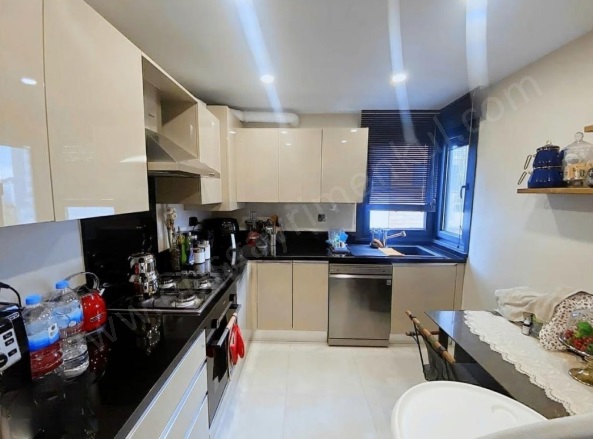 Erenköy Mah. Kadıköy Satılık Daire |  3+1 Oda | 140M2 23.000.000Tl | 7. Kat | Doğalgaz(Kombi) | 2 Banyo Resim-2