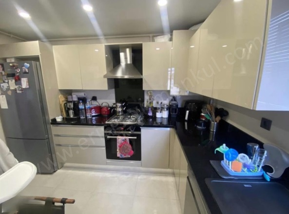 Erenköy Mah. Kadıköy Satılık Daire |  3+1 Oda | 140M2 23.000.000Tl | 7. Kat | Doğalgaz(Kombi) | 2 Banyo Resim-3