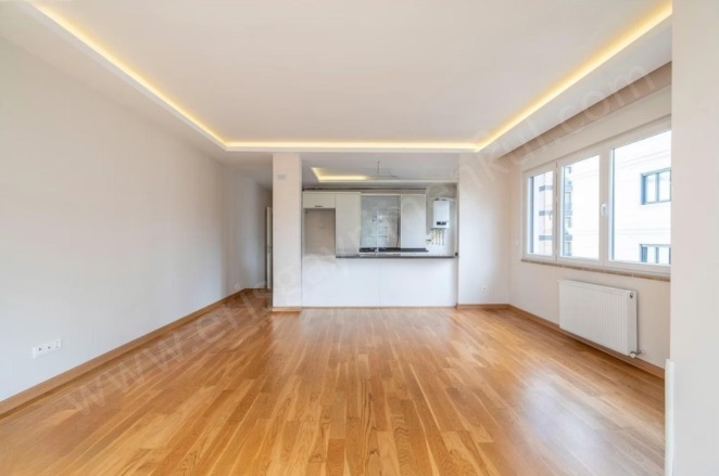 Erenköy Mah. Kadıköy Satılık Daire |  3+1 Oda | 130M2 23.000.000Tl  Krediye Uygun  | 8. Kat | Doğalgaz(Kombi) | 2 Banyo Resim-3