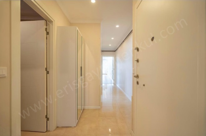 Erenköy Mah. Kadıköy Satılık Daire |  3+1 Oda | 130M2 21.450.000Tl  Krediye Uygun  | 8. Kat | Doğalgaz(Kombi) | 2 Banyo Resim-5