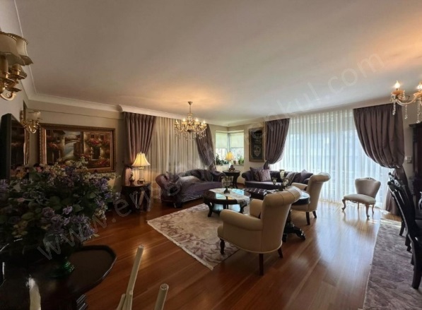 Erenköy Mah. Kadıköy Satılık Daire |  4+1 Oda | 220M2 26.500.000Tl  Krediye Uygun  | 9. Kat | Doğalgaz(Kombi) | 2 Banyo Resim-3