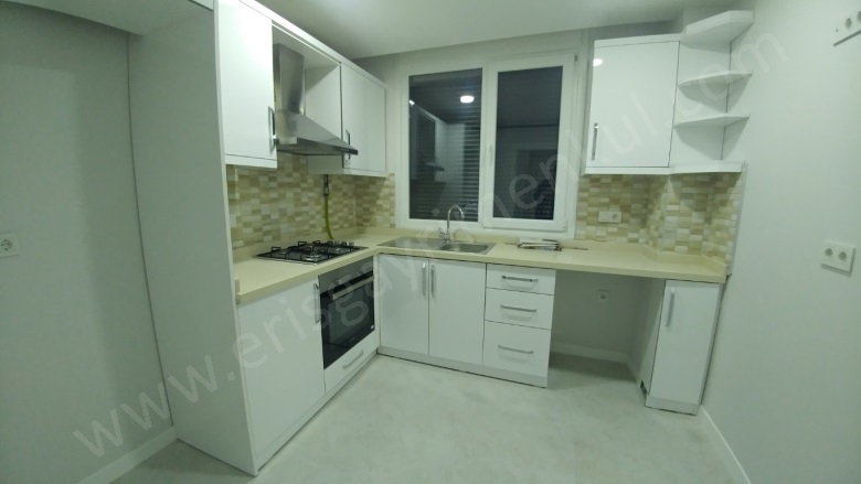 Kozyatağı Mah. Kadıköy Satılık Daire |  3+1 Oda | 115M2 13.450.000Tl  Krediye Uygun  | Yüksek Giriş | Doğalgaz(Kombi) | 1 Banyo | 3 Yatak Odası Resim-4