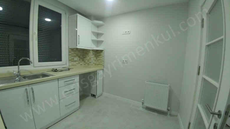 Kozyatağı Mah. Kadıköy Satılık Daire |  3+1 Oda | 115M2 13.350.000Tl  Krediye Uygun  | Yüksek Giriş | Doğalgaz(Kombi) | 1 Banyo | 3 Yatak Odası Resim-5