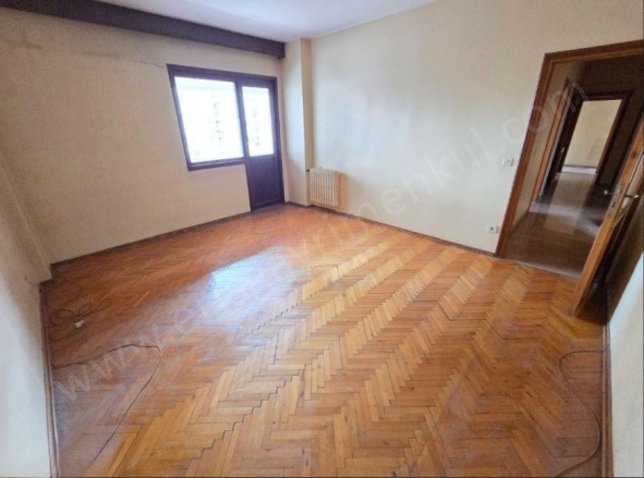 Bostancı Mah. Kadıköy Satılık Daire |  3+1 Oda |11.850.000Tl | 3. Kat | Merkezi Isınma | 1 Banyo | 3 Yatak Odası Resim-5