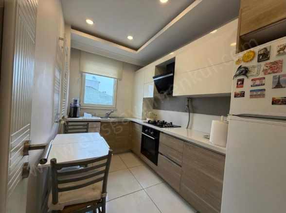 Bayar inönü Cad Arasında Park Manzaralı iskanlı 90M2 2+1 Satılık Daire Kadıköy 19 Mayıs Mah